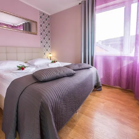 公寓 伊泽斯奇公寓 *